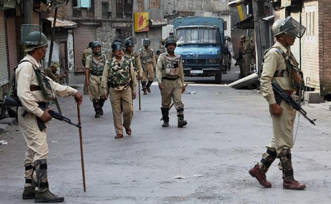 Burhan Wani Killing: Authorities Impose Curfew Across Kashmir Valley Today
