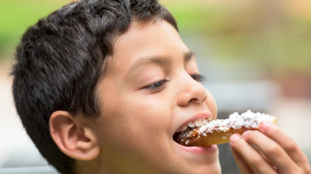 Follow these tips to ensure your kid's sugar intake remains in control