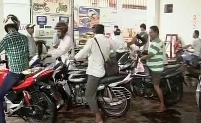 'No Helmet, No Petrol' in Bengal, 'No Compromise', Add Petrol Pump Staff
