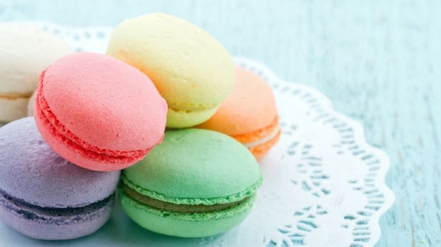 Macarons Vs Macaroons: What Makes These Cookies Different? Let's Find Out