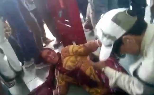 Muslim Women Beaten Over Beef Rumour, Spectators Film Attack, Cops Watch