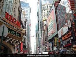 New York City To Name Intersection 'Bill Cunningham Corner' New York City To Name Intersection 'Bill Cunningham Corner'