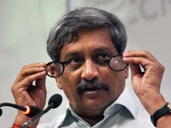 Manohar Parrikar Visits AAP Leader's House In Goa, Congress Finds It Fishy
