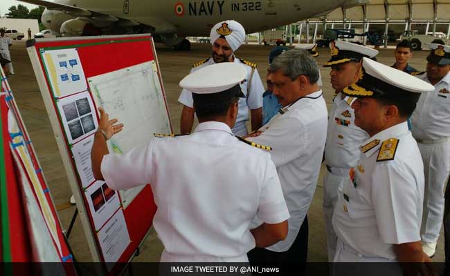 वायुसेना का AN32 विमान 24 घंटे बाद भी लापता, सर्च ऑपरेशन पर नज़र रखने चेन्नई पहुंचे पर्रिकर