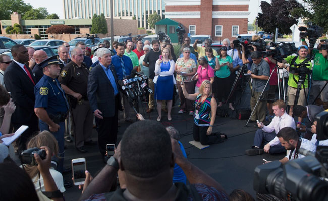 2 Officers And Gunman Dead Killed In Michigan Courthouse Shooting