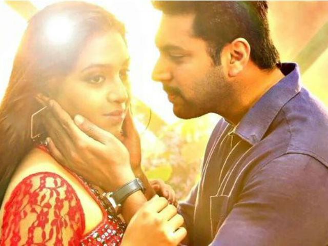 Anurag Kashyap: Audience Laughed At Smoking Disclaimers in <I>Miruthan</i>