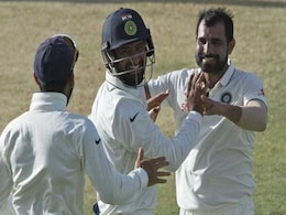 पहला एंटीगा टेस्ट : उमेश यादव और मोहम्मद शमी ने अपनी गेंदों से दिए सवालों के जवाब पहला एंटीगा टेस्ट : उमेश यादव और मोहम्मद शमी ने अपनी गेंदों से दिए सवालों के जवाब