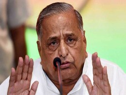 Acid Attack Victim's Family Protests Outside Mulayam Singh Yadav's House Acid Attack Victim's Family Protests Outside Mulayam Singh Yadav's House