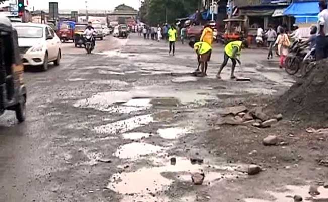 Mumbai Mayor Takes To Streets To Inspect Pothole-Preparedness