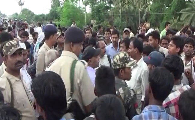 बिहार के मुजफ्फरपुर में बेकाबू बस ने ऑटो की मारी टक्कर, 10 की मौत