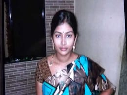 मोबाइल के लिए बर्बर हत्या : 17 साल के लड़के ने 10 महीने के बच्चे के सामने उसकी मां का गला रेता मोबाइल के लिए बर्बर हत्या : 17 साल के लड़के ने 10 महीने के बच्चे के सामने उसकी मां का गला रेता