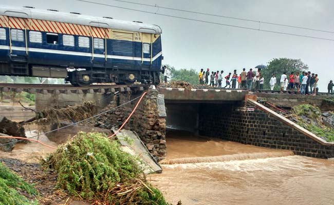 4 Dead In House Collapse In Nandurbar As Rains Lash North Maharashtra