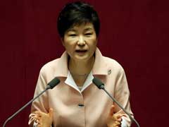2 Former Aides of South Korean President Arrested As Scandal Widens