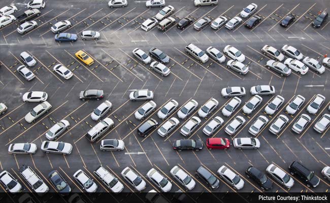दिल्ली : 100 से ज्यादा वाहनों वाली पार्किंग में अब 5 प्रतिशत जगह इलेक्ट्रिक गाड़ियों को देनी होगी