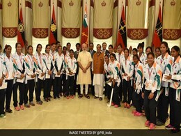 PM Narendra Modi Meets Rio Olympics-Bound Athletes, Wishes Them Luck PM Narendra Modi Meets Rio Olympics-Bound Athletes, Wishes Them Luck