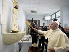 'Download A Good Heart' Pope Tells Youth As Tour Ends