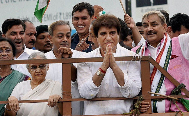 उत्तर प्रदेश चुनाव में कांग्रेस खेल सकती है अगड़े ग़रीबों को आरक्षण का दांव उत्तर प्रदेश चुनाव में कांग्रेस खेल सकती है अगड़े ग़रीबों को आरक्षण का दांव