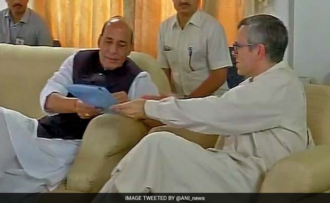 Rajnath Singh Meets Opposition In Kashmir Amid Unrest