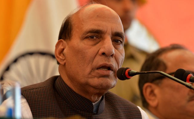 Hours After Sena Marched With Mamata, Rajnath Singh Calls Uddhav Thackeray