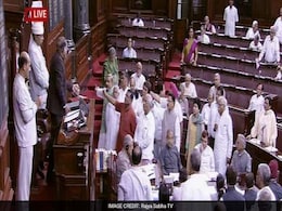 'विपक्षी सांसदों ने संसद में हंगामे की सारी हदें पार की थीं', सरकार के सूत्रों ने निलंबन की वजहें गिनाईं 'विपक्षी सांसदों ने संसद में हंगामे की सारी हदें पार की थीं', सरकार के सूत्रों ने निलंबन की वजहें गिनाईं