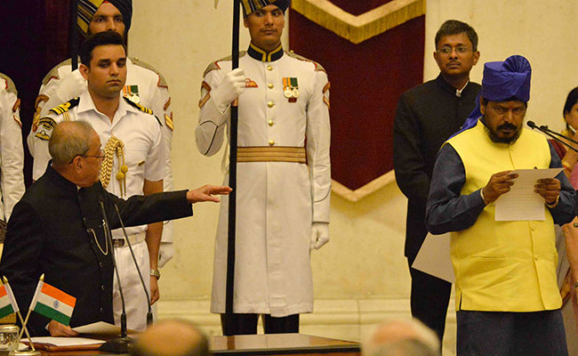 'Say Your Name,' President Pranab Mukherjee Nudged This Minister During Oath