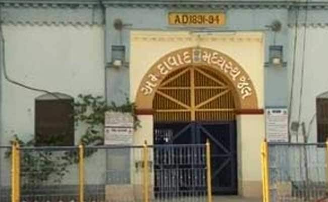 'Radio Prison': Gujarat's Sabarmati Jail Inmates Get Gandhi Jayanti Gift