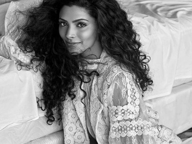 Anil Kapoor is Incredible, Sonam is Sweet, Says <i>Mirzya</i> Actress Saiyami