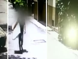 मयूर विहार मर्डर केस : पुलिस का दावा-बुज़ुर्ग मृतक करता था आरोपी लड़की को 'ब्लैकमेल' मयूर विहार मर्डर केस : पुलिस का दावा-बुज़ुर्ग मृतक करता था आरोपी लड़की को 'ब्लैकमेल'