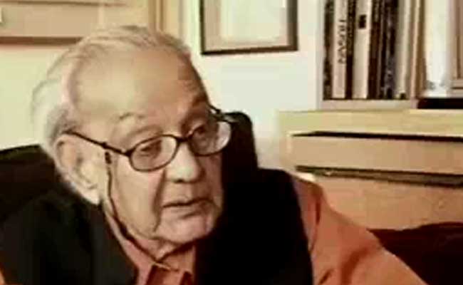 Legendary Artist Sayed Haider Raza Dies in Delhi. He Was 94