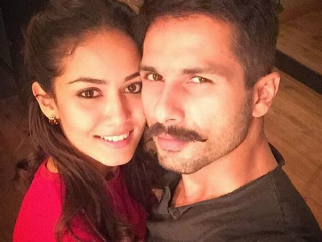 Shahid Kapoor Instagrams Pic With Pregnant Wife Mira
