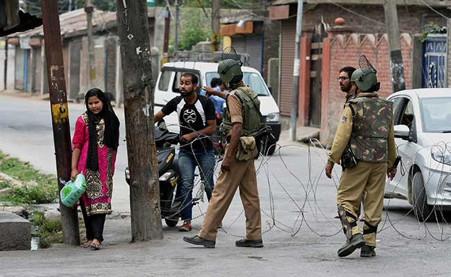 Separatists Extend Kashmir Shutdown Call To August 5