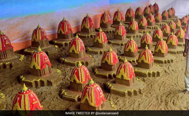 Sudarsan Pattnaik 100 Sand 'Raths' Set New World Record