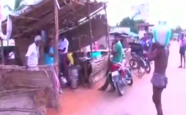 Tree-Climbers In Tamil Nadu Fund A Village School Neglected By Government