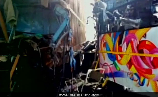 7 Killed, 32 Injured As Truck Rams Bus In Tamil Nadu