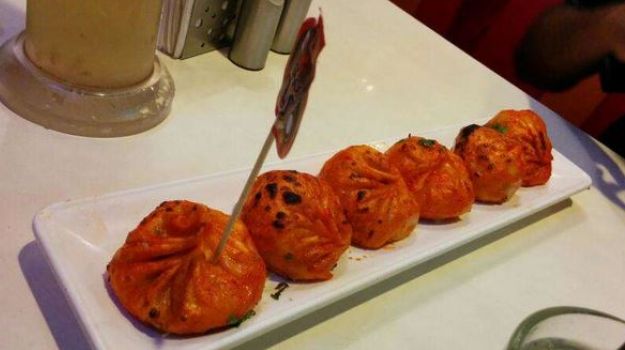 7 Best Places to Eat Tandoori Momos in Delhi