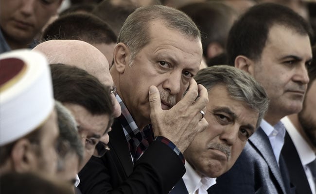 Turkey's Tayyip Erdogan Orders Closure Of More Schools, Extends Detention