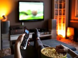 Watching Television For Long Hours May Increase Death Risk: Study Watching Television For Long Hours May Increase Death Risk: Study