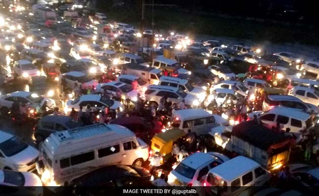 Blog: I Live In Gurgaon. This Is What We Are Going Through Here.