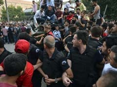 As Some Turkish Soldiers Surrender, Pro-Coup Faction Says Still Fighting