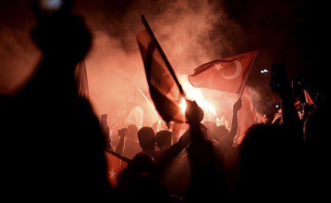 Turkey Presses Crackdown Against Coup Suspects Despite Concern