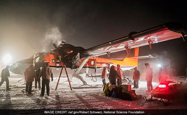 Pilots Recount Daring South Pole Rescue Mission: 'A Tiny Little Dot In That Mass Of Black'