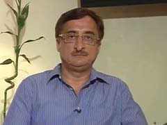 MP Vivek Tankha Complains To Airline About VIP Treatment. He Did Not Want It