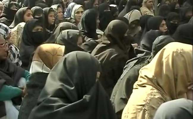 Lucknow's Idgah Opens Its Doors To Women On Eid