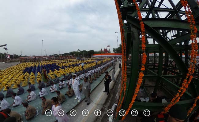 Move the image around to see the 360-degree-view of Red Fort on Independence Day. Move the image around to see the 360-degree-view of Red Fort on Independence Day.