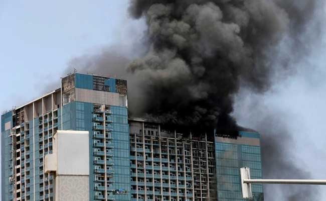 Fire Hits 28-Floor Abu Dhabi Tower Under Construction