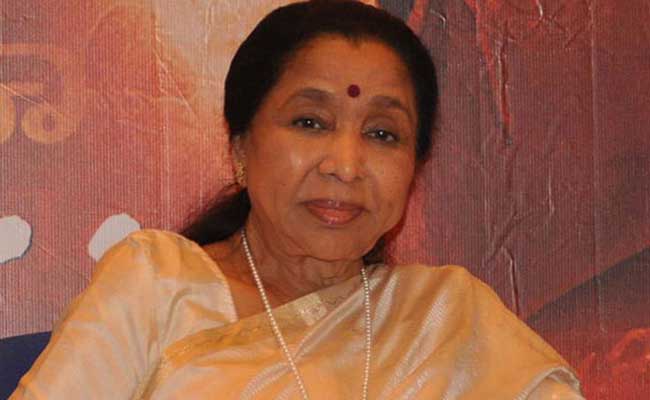 रोमांटिक मूड हो या फिर डांस का इरादा, आशा भोसले के 5 सदाबहार गाने, जो आज तक नहीं हुए पुराने