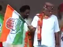 Senior BJP Leader Babulal Gaur Holds Congress Flag, Creates Flutter