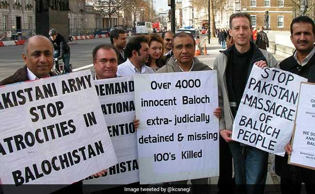 Pakistan Says Over 300 Baloch Militants Surrender