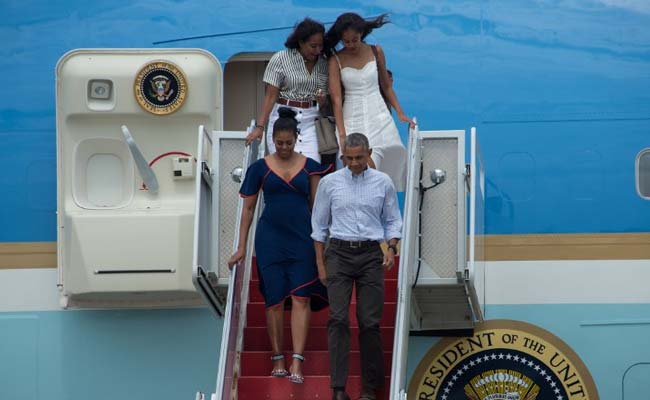 First Family Arrives At Martha's Vineyard For 2-Week Break