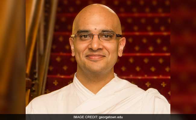 US University Appoints 1st Director For Hindu Life, Hindu Priest